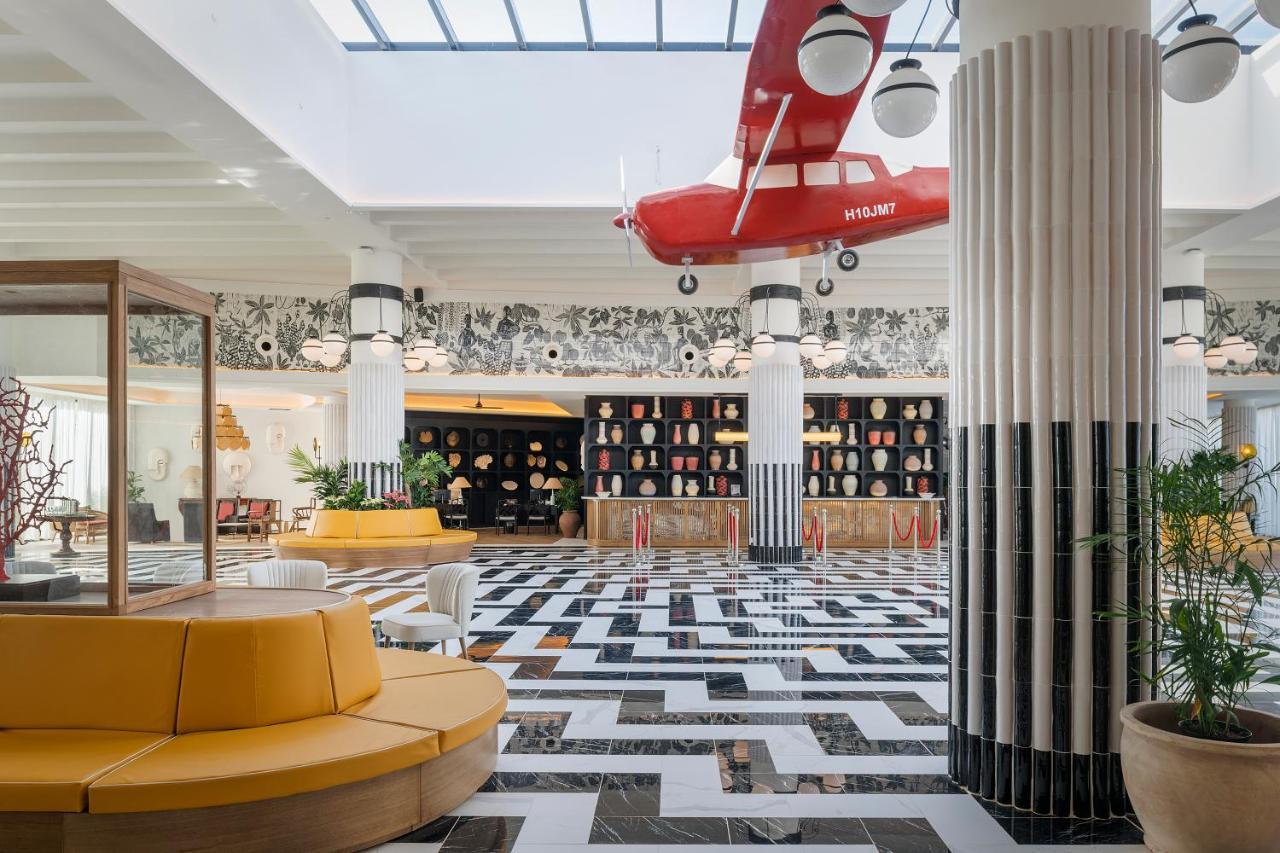Ocean Coral Spring Resort Spring Rises Extérieur photo The lobby of the hotel