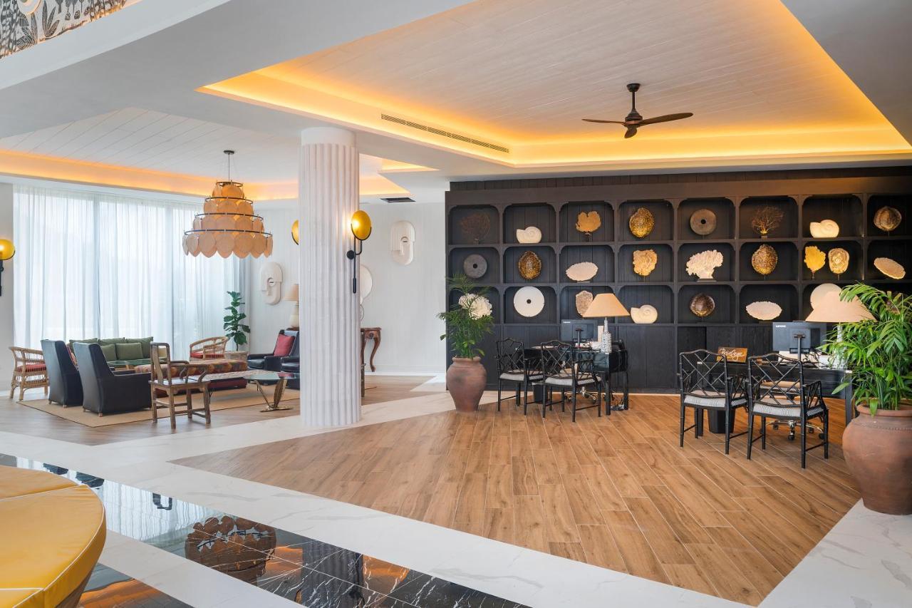 Ocean Coral Spring Resort Spring Rises Extérieur photo The Library