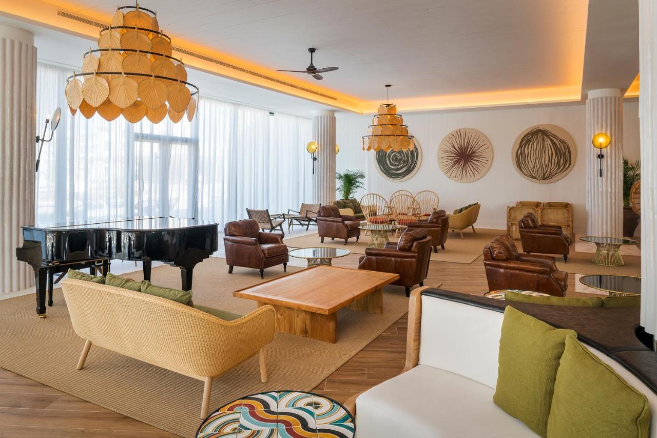 Ocean Coral Spring Resort Spring Rises Extérieur photo The lobby of the hotel